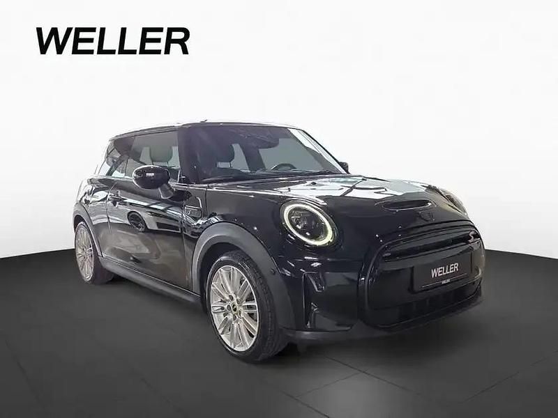 Gebraucht Mini Cooper SE 135 kW (184 PS) 2023 Midnight black ii (schwarz) Kleinwagen