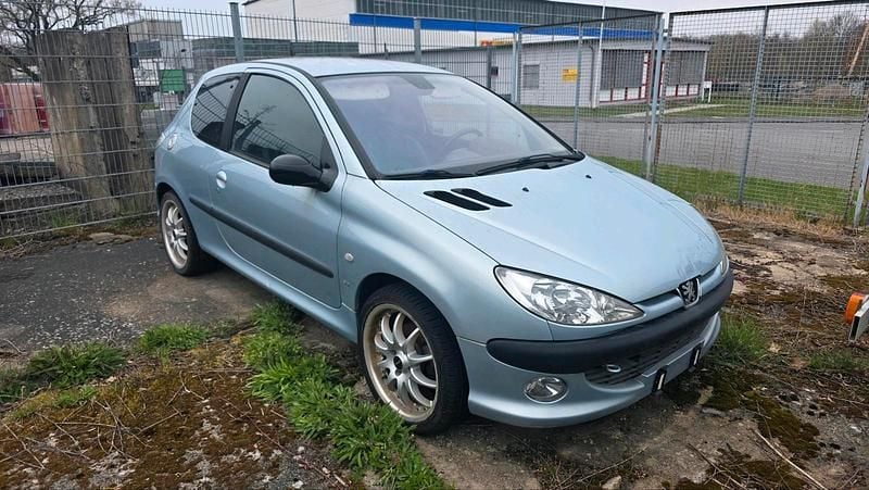 Gebraucht Peugeot 206 S16 136 PS (100 kW) 2002 Silber Kleinwagen