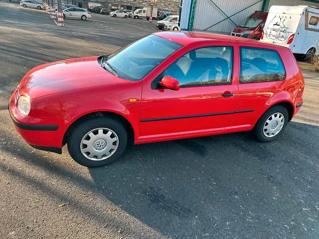 Gebraucht VW Golf IV 75 PS (55 kW) 2000 Rot Limousine