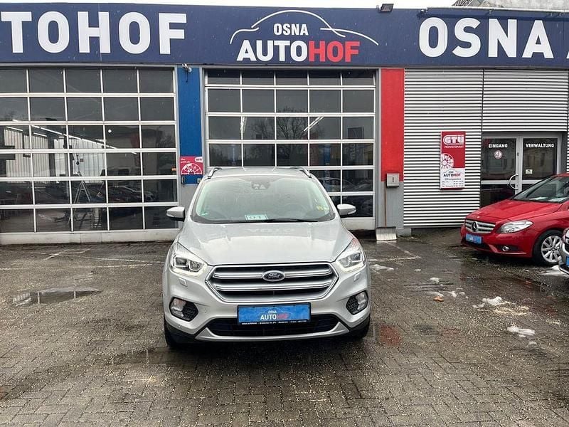 Gebraucht Ford Kuga Cool & Connect 150 PS (110 kW) 2019 Silber SUV