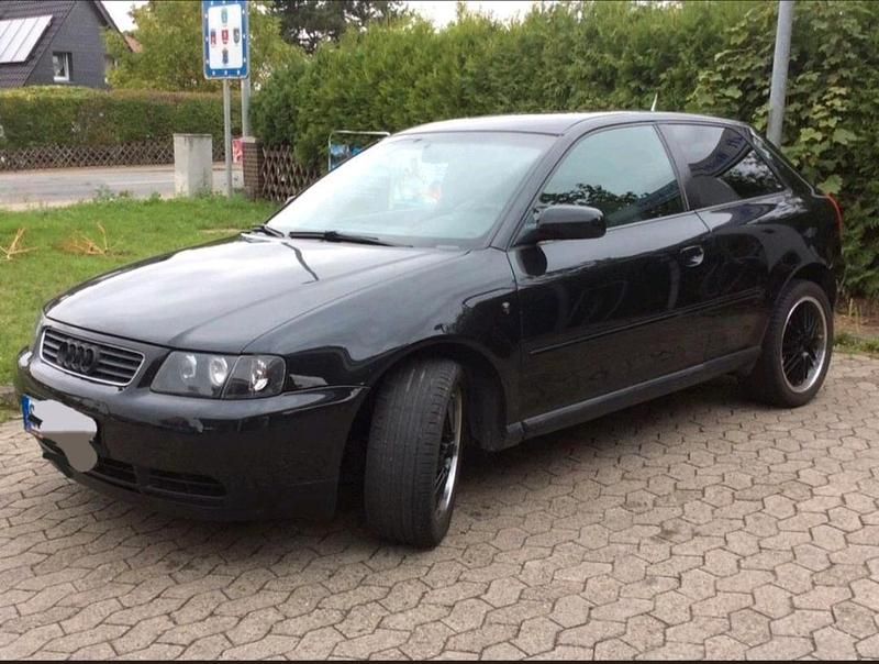 Schwarz Gebraucht 1999 Audi A3 | 1.400 € (Fairer Preis) - Bild 1/4