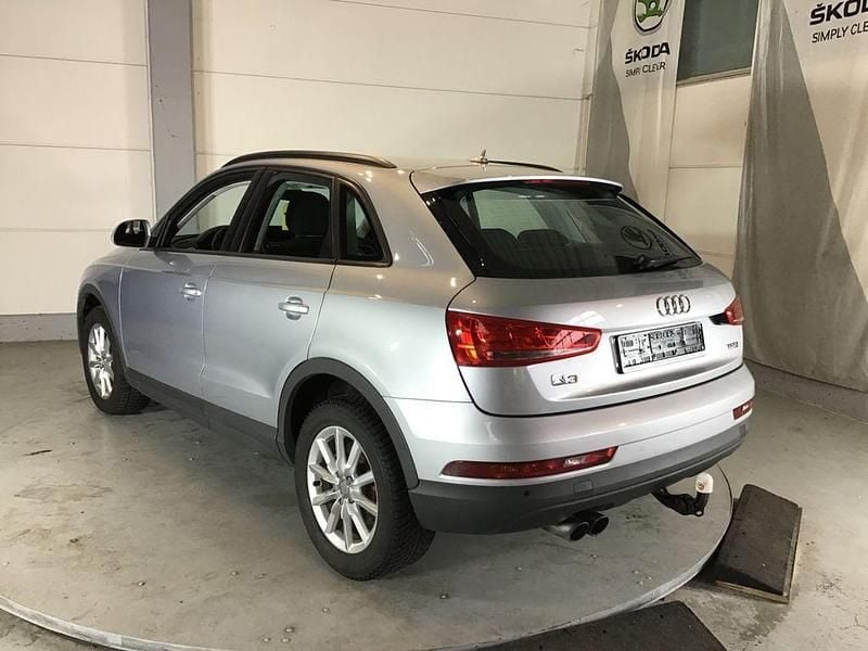 Gebraucht Audi Q3 Advanced 150 PS (110 kW) 2016 Silber SUV