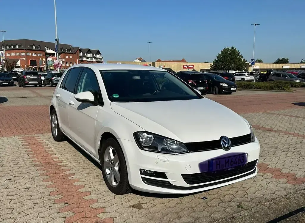 Gebraucht VW Golf VII Comfortline 105 PS (77 kW) 2013 Weiß Limousine