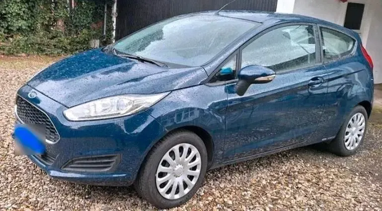 Gebraucht Ford Fiesta 70 PS (51 kW) 2016 Blau Kleinwagen