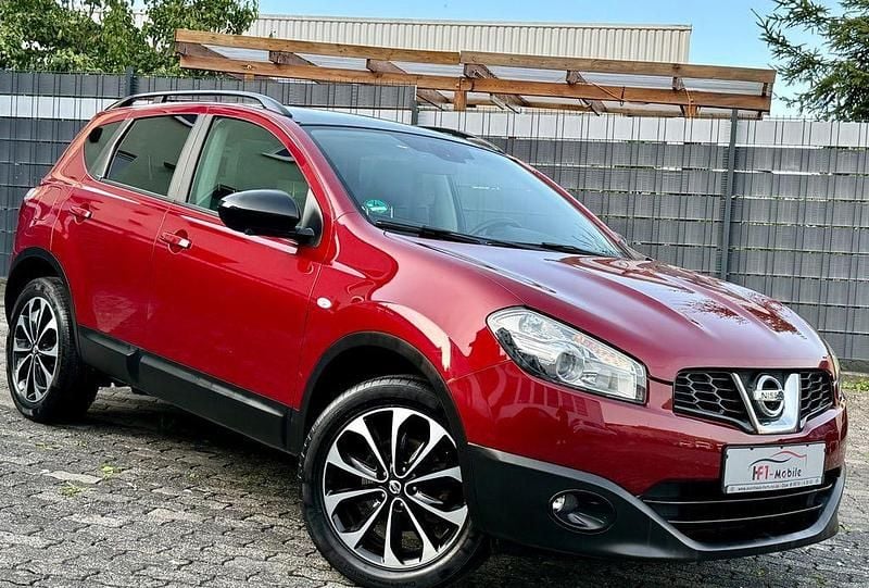 Rot Gebraucht 2013 Nissan Qashqai 360º SUV | 8.500 € (Fairer Preis) - Bild 1/4
