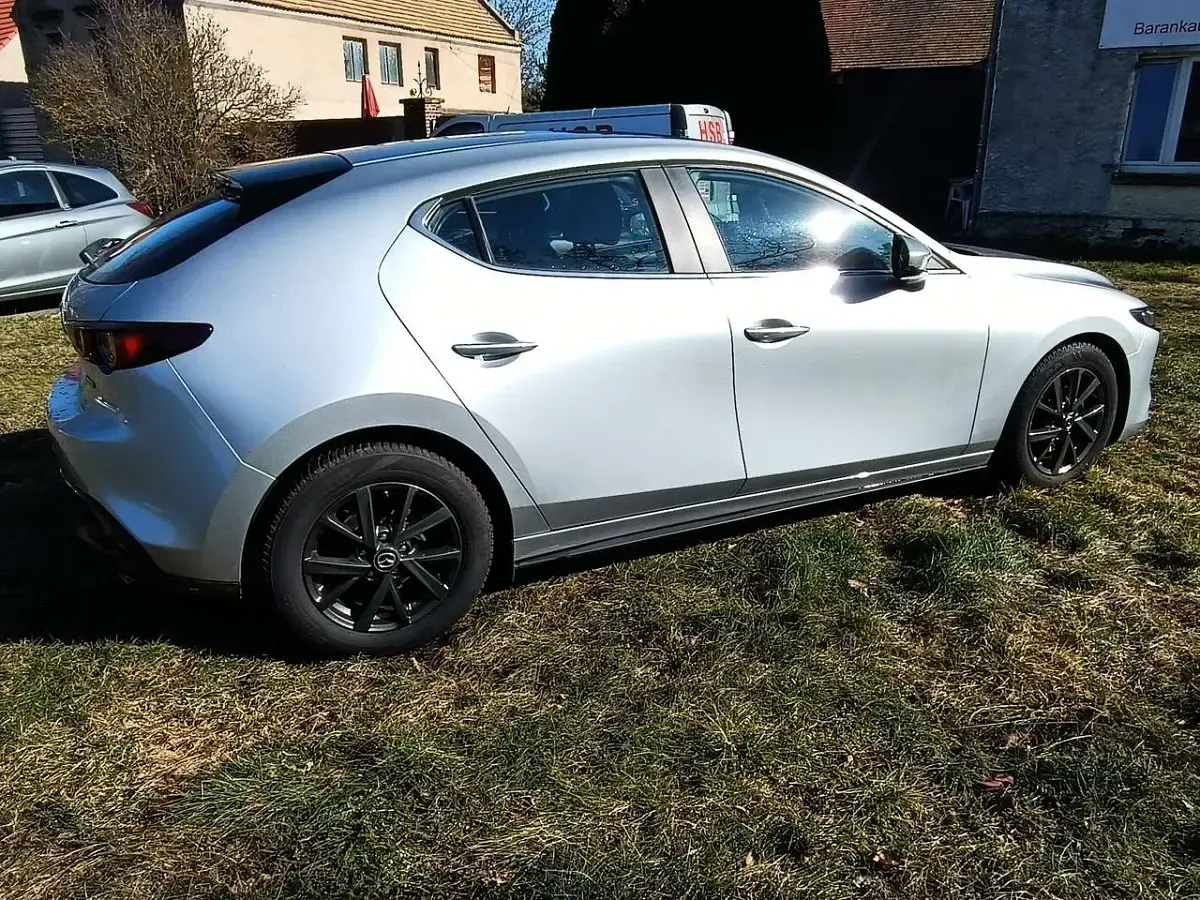 Gebraucht Mazda 3 Selection 122 PS (89 kW) 2021 Sonic silver Kleinwagen
