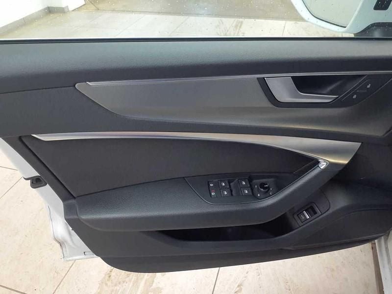 Gebraucht Audi A6 Sport 204 PS (150 kW) 2022 Gletscherweiss metallic Kombi