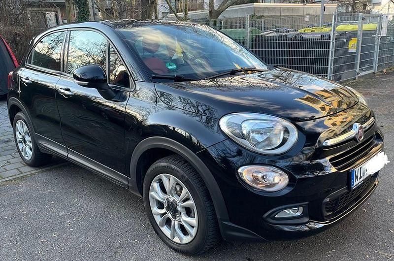 Schwarz Gebraucht 2016 Fiat 500X Pop Star SUV | 8.999 € (Guter Preis) - Bild 1/4