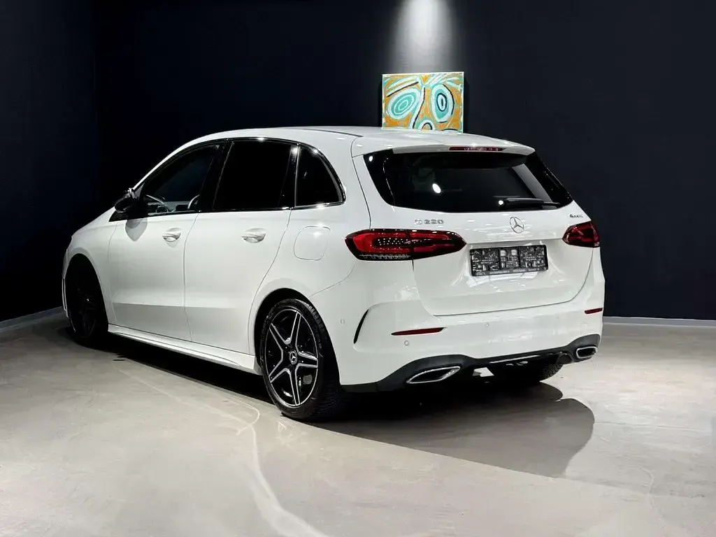 Gebraucht Mercedes B220 AMG 190 PS (139 kW) 2020 Polarweiss  unilack Kleinwagen