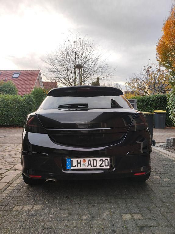 Gebraucht Opel Astra 200 PS (147 kW) 2005 Schwarz Coupé