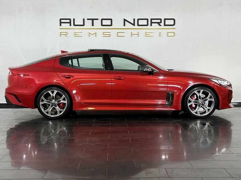 Gebraucht Kia Stinger GT 370 PS (272 kW) 2017 Rot Kleinwagen