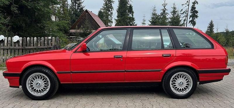 Rot Gebraucht 1993 BMW 318 Sport Line Limousine | 11.500 € - Bild 1/4