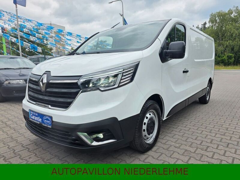 Gebraucht Renault Trafic 110 PS (80 kW) 2022 Weiß Van / Kleinbus