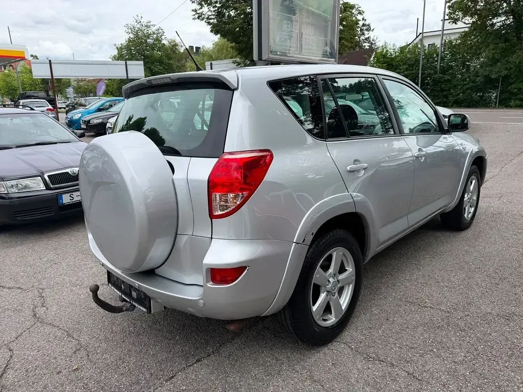 Gebraucht Toyota RAV4 Sol 177 PS (130 kW) 2006 Silber SUV