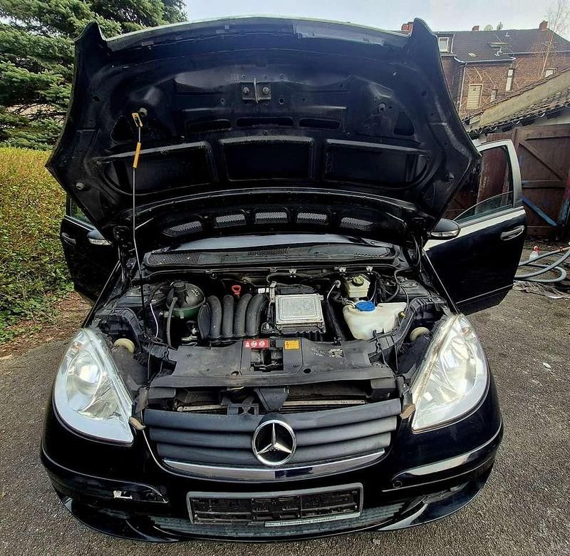 Gebraucht Mercedes A150 95 PS (69 kW) 2006 Schwarz Kleinwagen