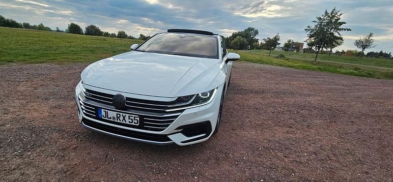 Weiß Gebraucht 2018 VW Arteon R-line Limousine | 21.500 € (Guter Preis) - Bild 1/4