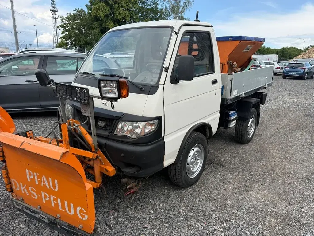 Gebraucht Piaggio Porter 82 PS (60 kW) 2011 Weiß