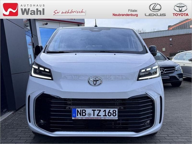 Gebraucht Toyota Proace Verso 179 PS (131 kW) 2026 Weiß Kombi