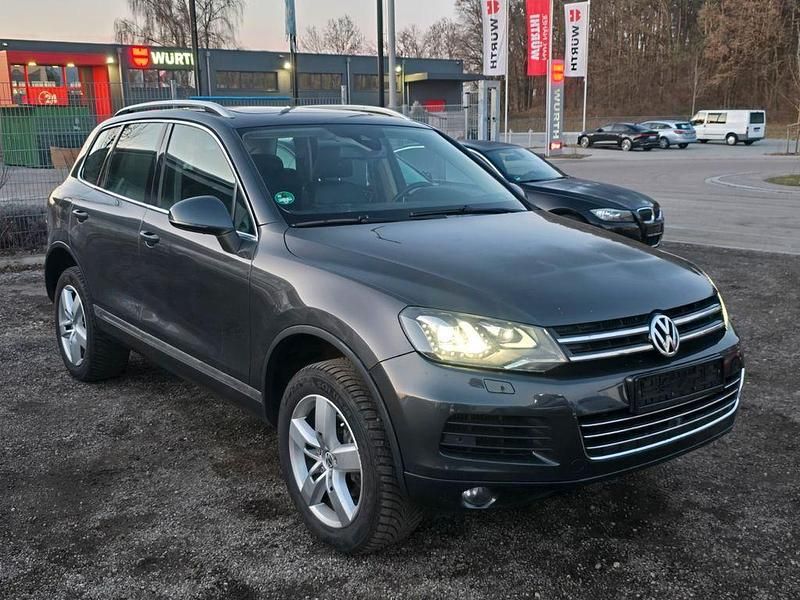 Gebraucht VW Touareg 239 PS (175 kW) 2010 Grau SUV