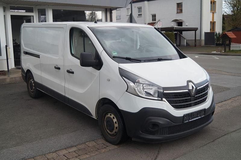 Gebraucht Renault Trafic 145 PS (106 kW) 2021 Weiß Van / Kleinbus