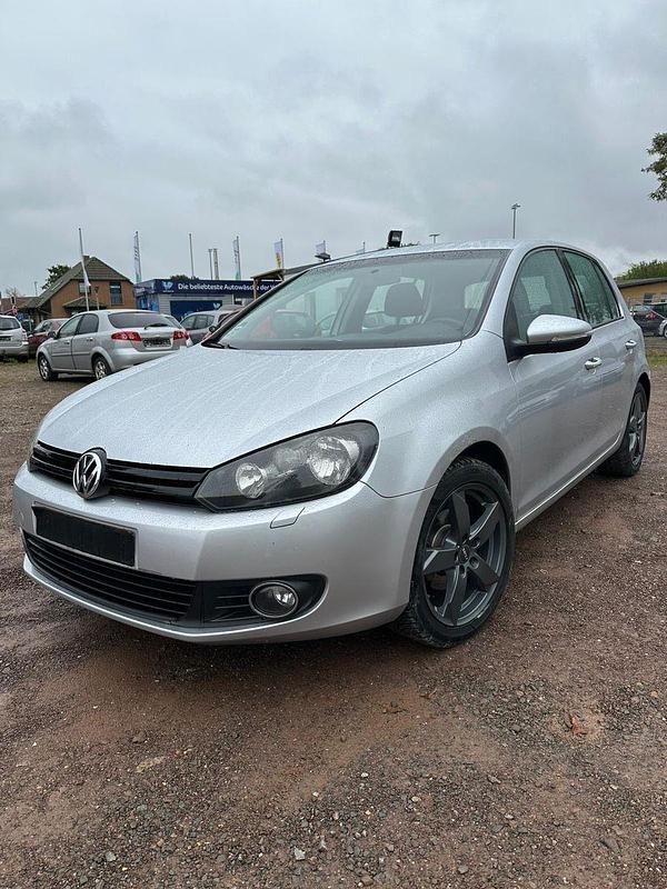 Silber Gebraucht 2009 VW Golf VI Trendline Kleinwagen | 2.499 € (Superpreis) - Bild 1/4