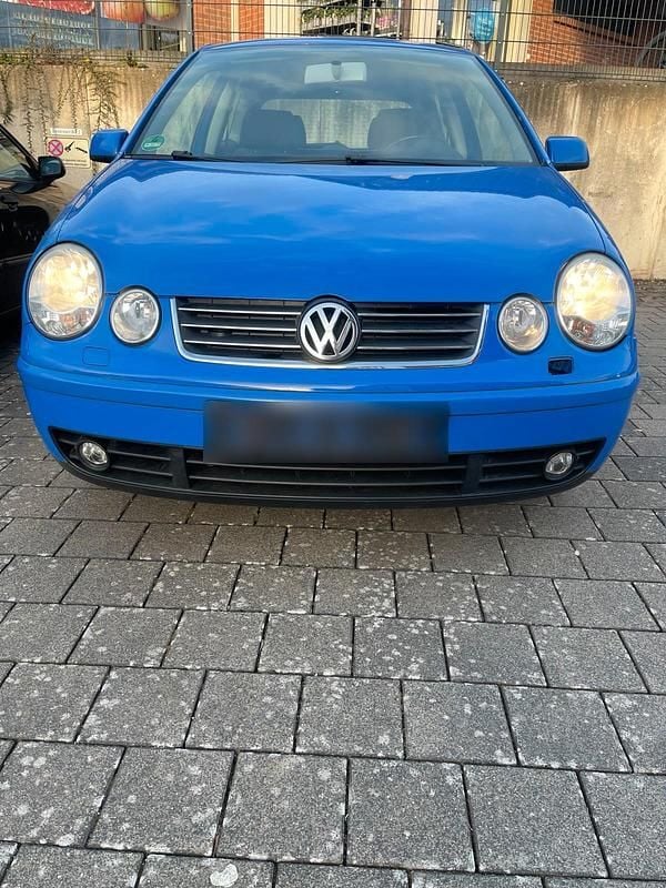 Gebraucht VW Polo 65 PS (47 kW) 2004 Blau Kleinwagen