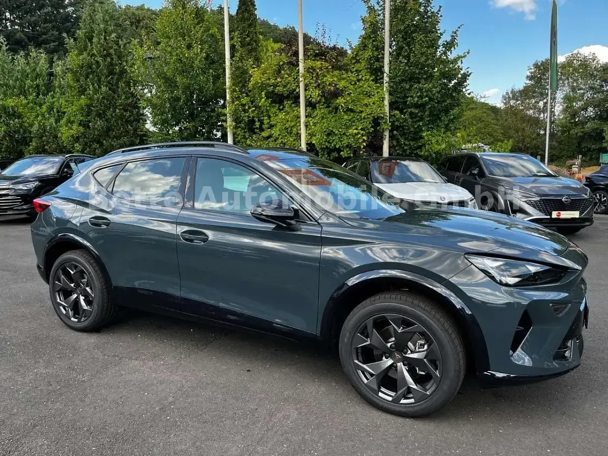 Neu Cupra Formentor 150 PS (110 kW) 2026 Blau SUV