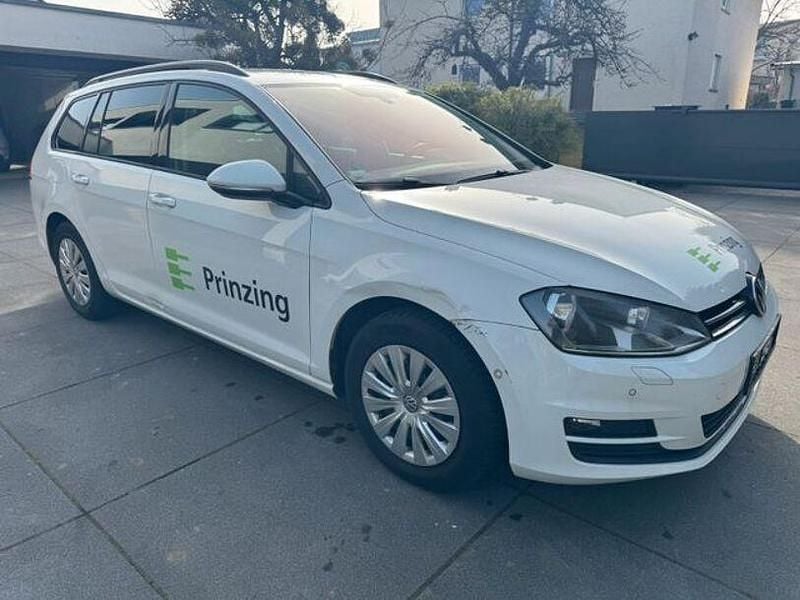 Gebraucht VW Golf VII 105 PS (77 kW) 2014 Weiß Limousine