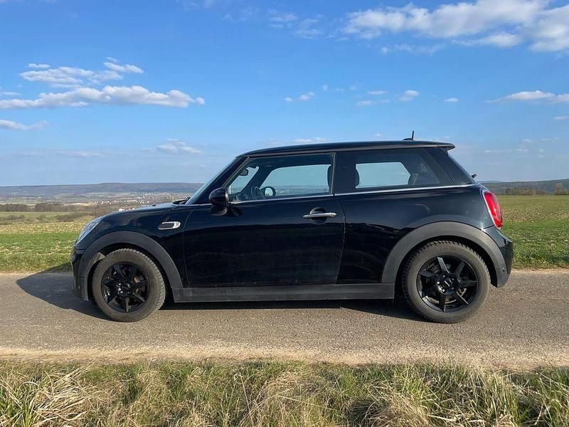 Schwarz Gebraucht 2016 Mini One D Kleinwagen | 8.200 € (Fairer Preis) - Bild 1/4