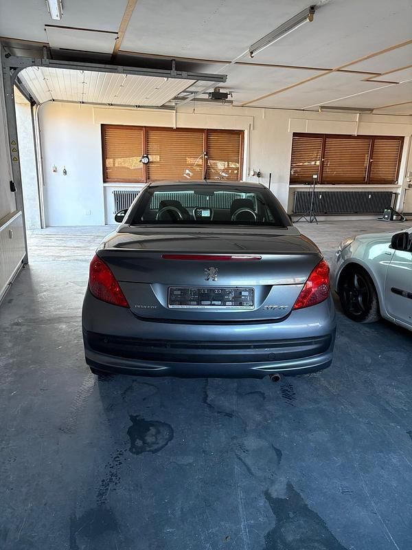 Gebraucht Peugeot 207 CC 120 PS (88 kW) 2007 Grau Cabrio