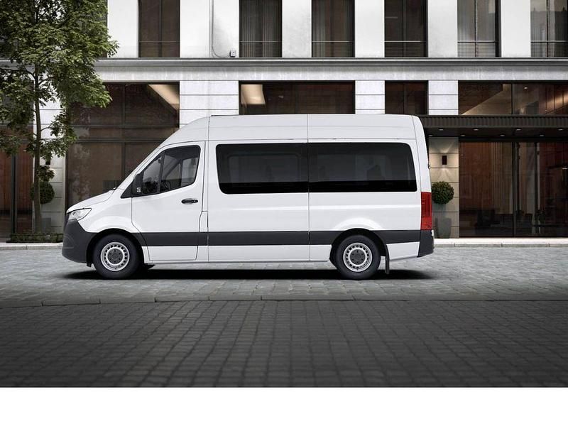 Gebraucht Mercedes Sprinter 170 PS (125 kW) 2023 Arktikweiß Van