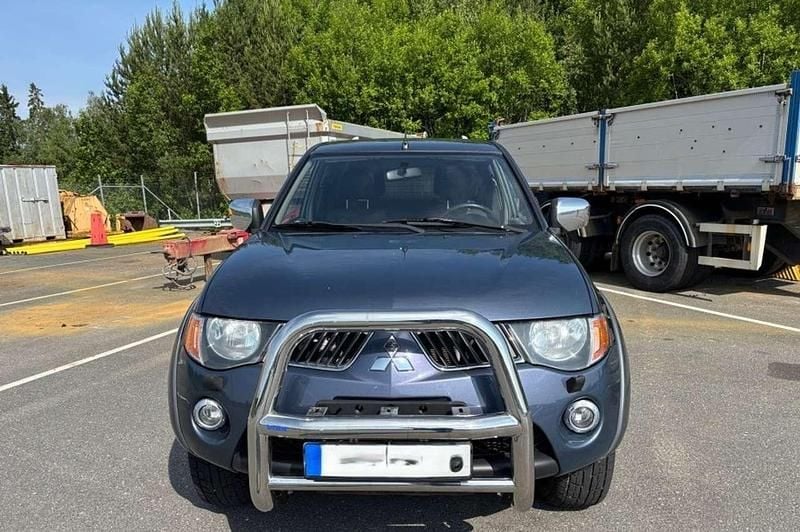 Blau Gebraucht 2006 Mitsubishi L200 Invite Abholung | 9.999 € (Fairer Preis) - Bild 1/4