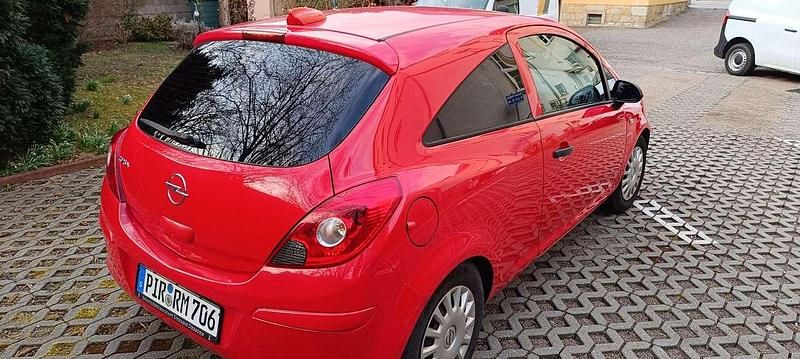 Gebraucht Opel Corsa Edition 80 PS (58 kW) 2009 Rot Limousine