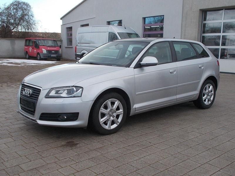 Silber Gebraucht 2008 Audi A3 Sportback Ambiente Kleinwagen | 2.850 € (Superpreis) - Bild 1/4