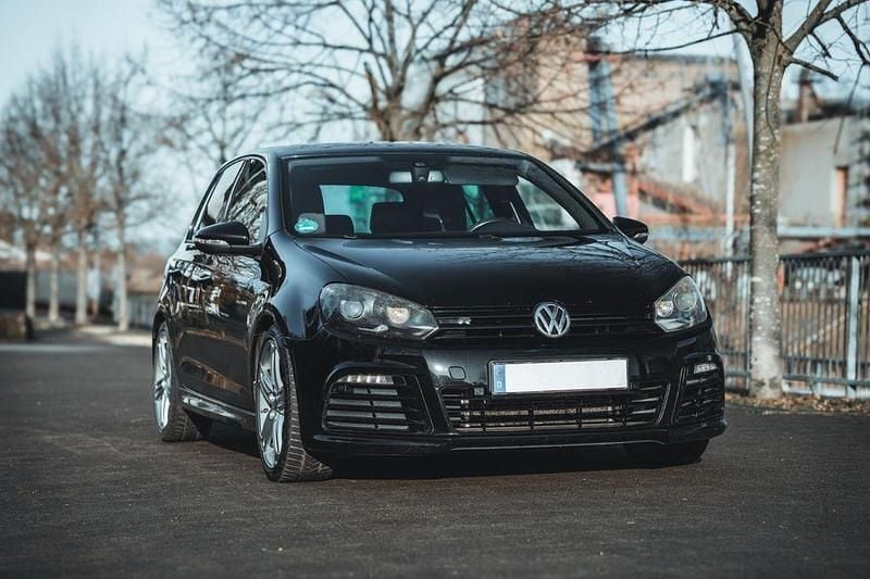 Gebraucht VW Golf VI R 271 PS (199 kW) 2011 Schwarz Kleinwagen