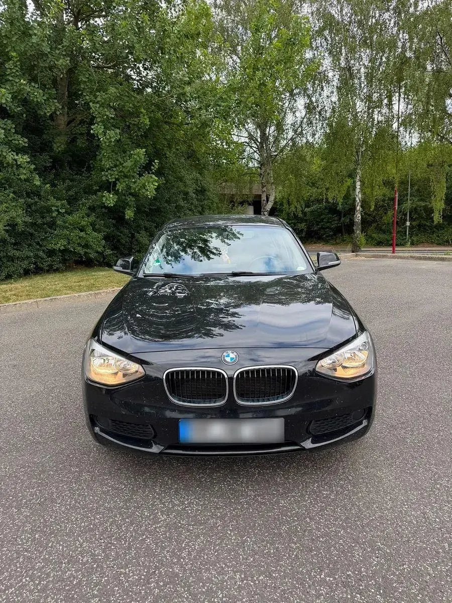 Gebraucht BMW 114 102 PS (75 kW) 2014 Schwarz Kleinwagen