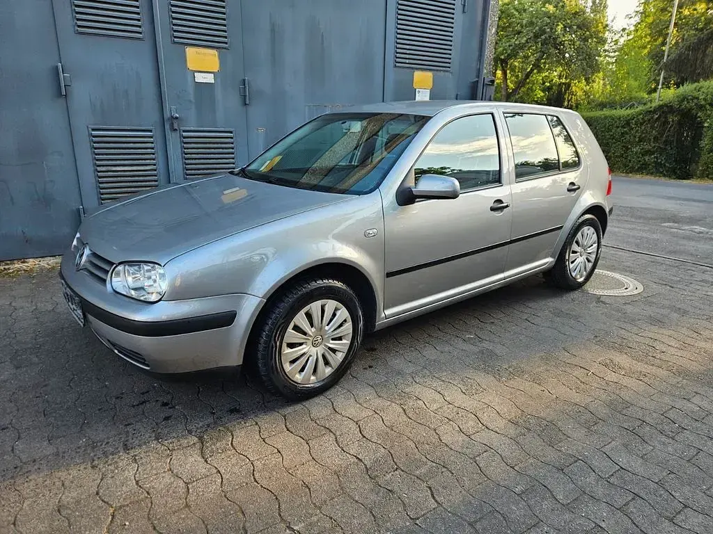 Gebraucht VW Golf IV 75 PS (55 kW) 2003 Schwarz Limousine