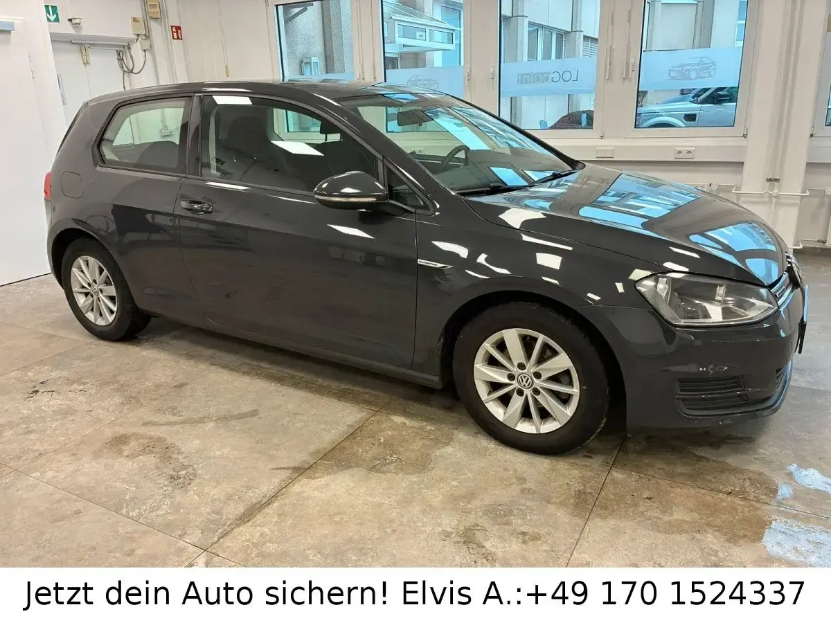 Second-hand VW Golf VII Trendline 110 CP (80 kW) 2015 Gri Berlinǎ