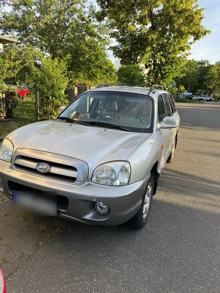 Gebraucht Hyundai Santa Fe 145 PS (106 kW) 2005 Silber SUV
