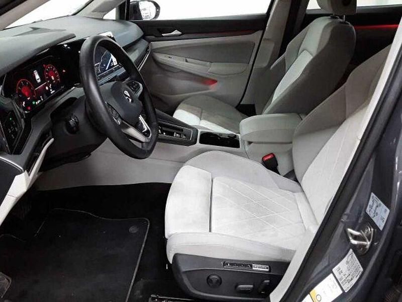 Gebraucht VW Golf VII Style 150 PS (110 kW) 2021 Grau Kleinwagen