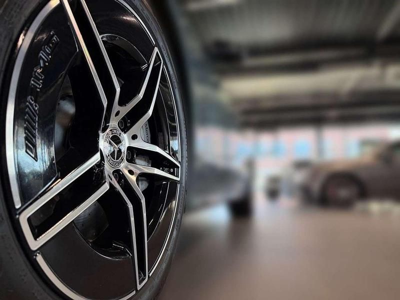 Gebraucht Mercedes E300 AMG 313 PS (230 kW) 2024 Silber Limousine