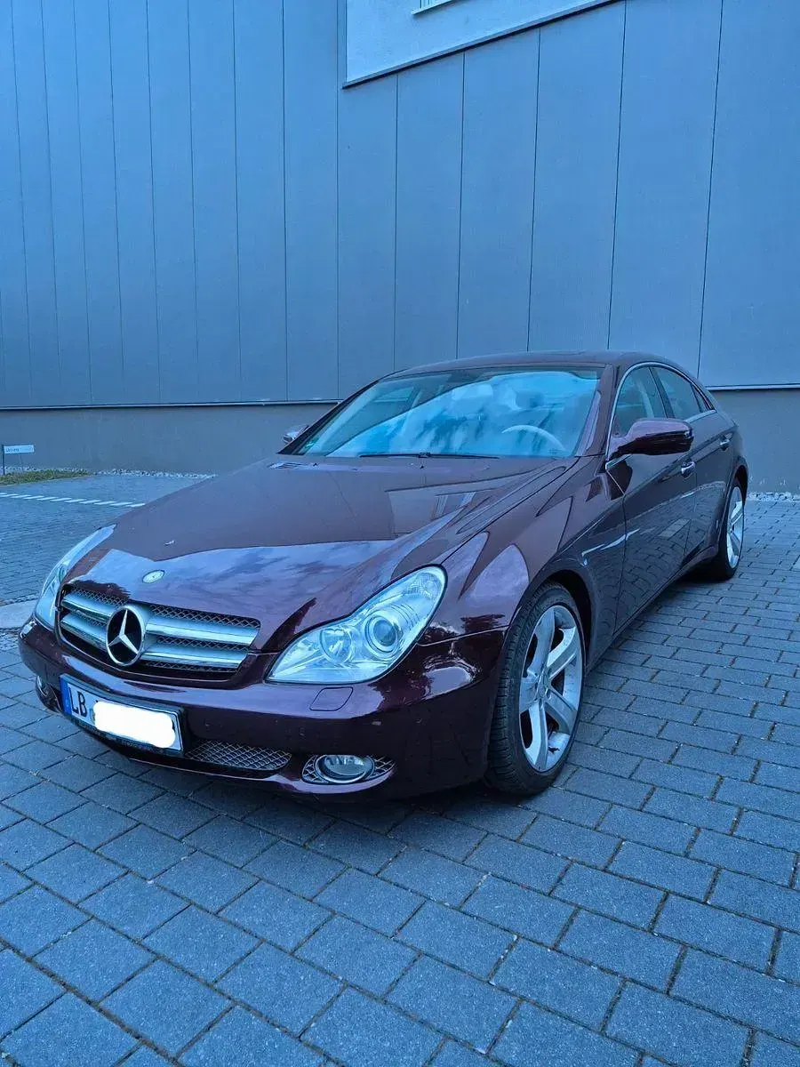 Gebraucht Mercedes CLS280 231 PS (169 kW) 2009 Rot Coupé