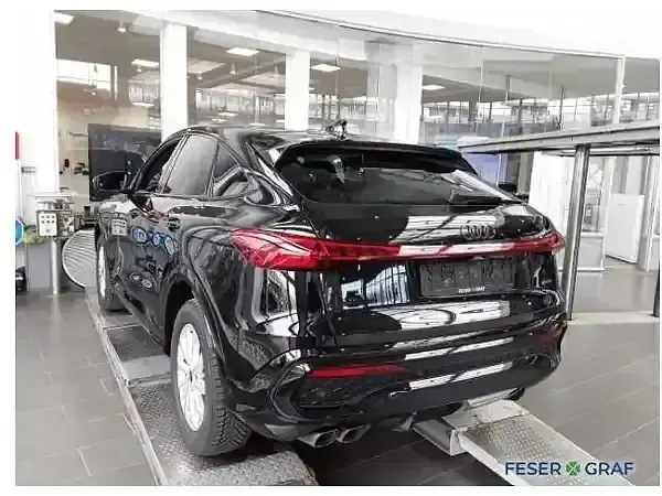 Gebraucht Audi Q5 Ambiente 204 PS (150 kW) 2025 Mythosschwarz metallic SUV