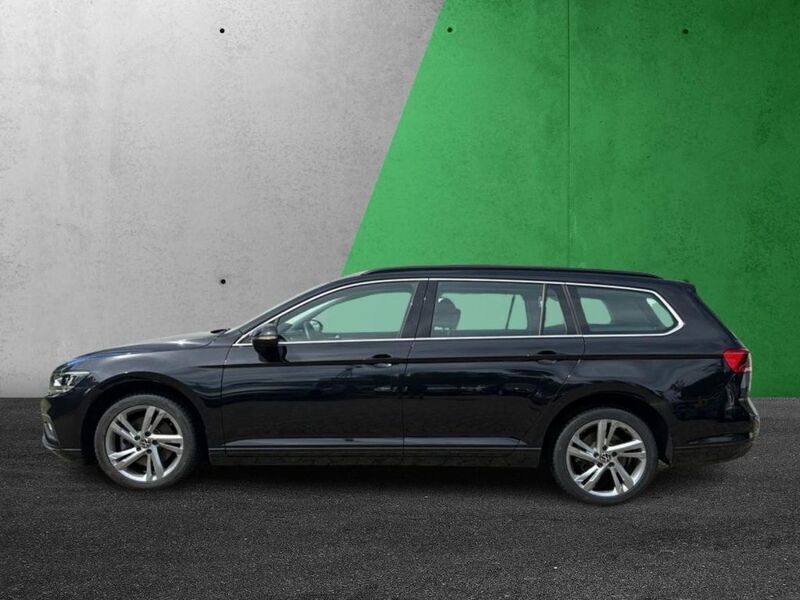 Gebraucht VW Passat Business 190 PS (139 kW) 2023 Deep black perleffekt Kombi