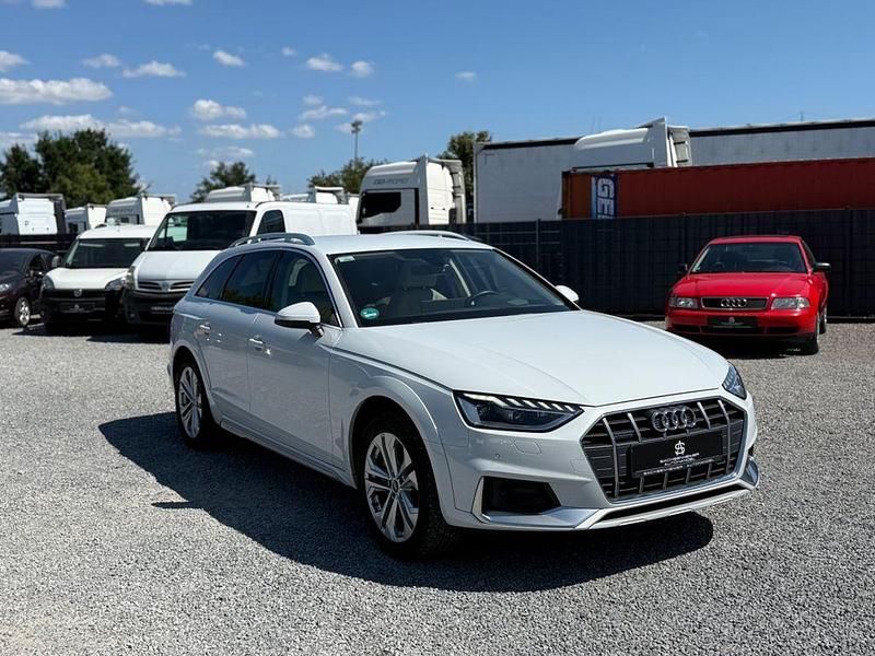 Weiß Gebraucht 2022 Audi A4 Allroad Basis Kombi | 29.999 € (Guter Preis) - Bild 1/4