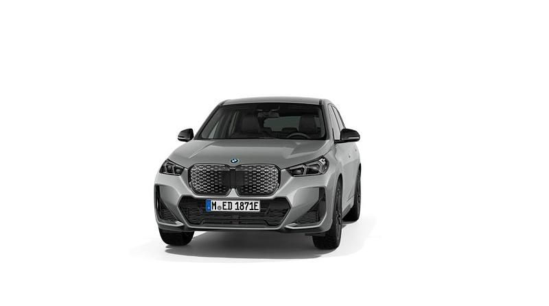 Gebraucht 2025 BMW iX1 Luxury Line SUV | 42.990 € (Fairer Preis) - Bild 1/1