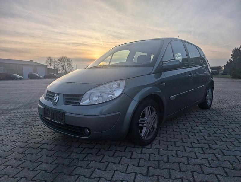 Grün Gebraucht 2004 Renault Scénic II Van / Kleinbus | 1.200 € (Fairer Preis) - Bild 1/4