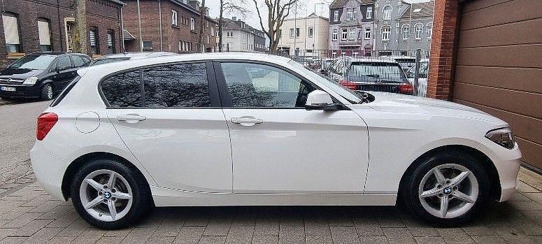 Gebraucht BMW 118 Advantage 136 PS (100 kW) 2018 Weiß Kleinwagen