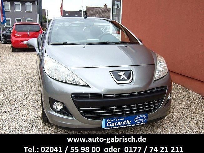 Gebraucht Peugeot 207 CC 120 PS (88 kW) 2012 Grau Cabrio