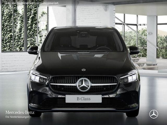 Usado Mercedes B200 Advanced 163 HP (119 kW) 2025 Preto Monovolume